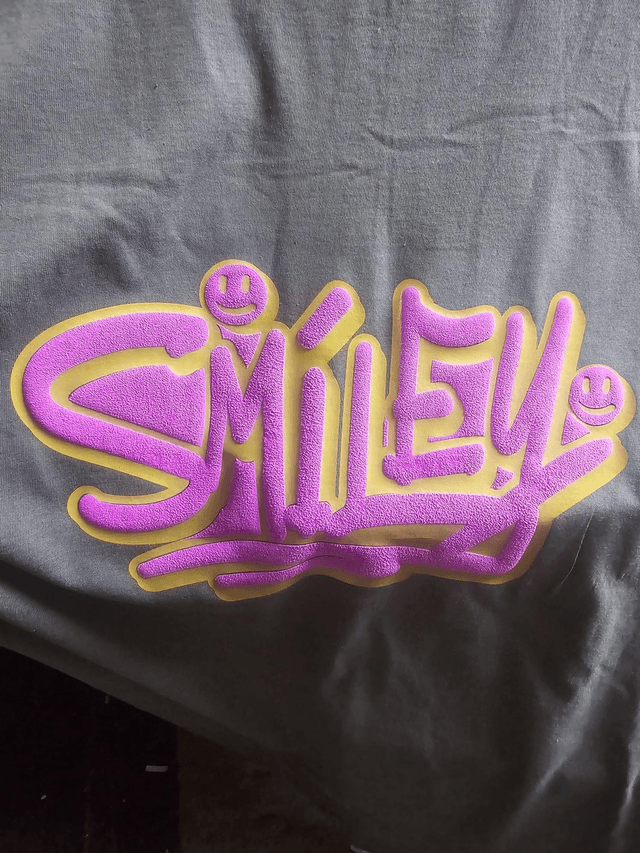 3D Smile T Shirt bubble image