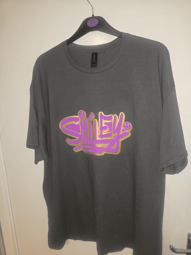 3D Smile T Shirt bubble image